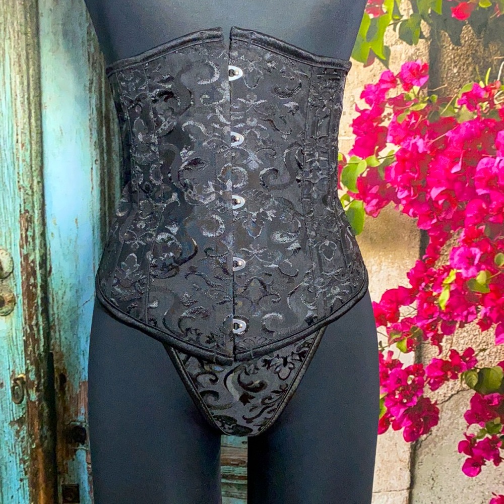 NWT 2 PCs black  lace up corset stainless steel boned small comfortable